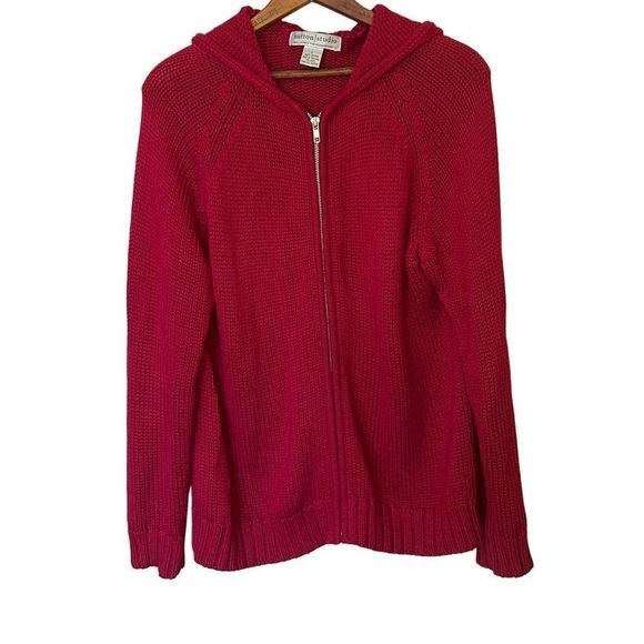 Red Zippered Women's Sweater - Picture 1 of 7